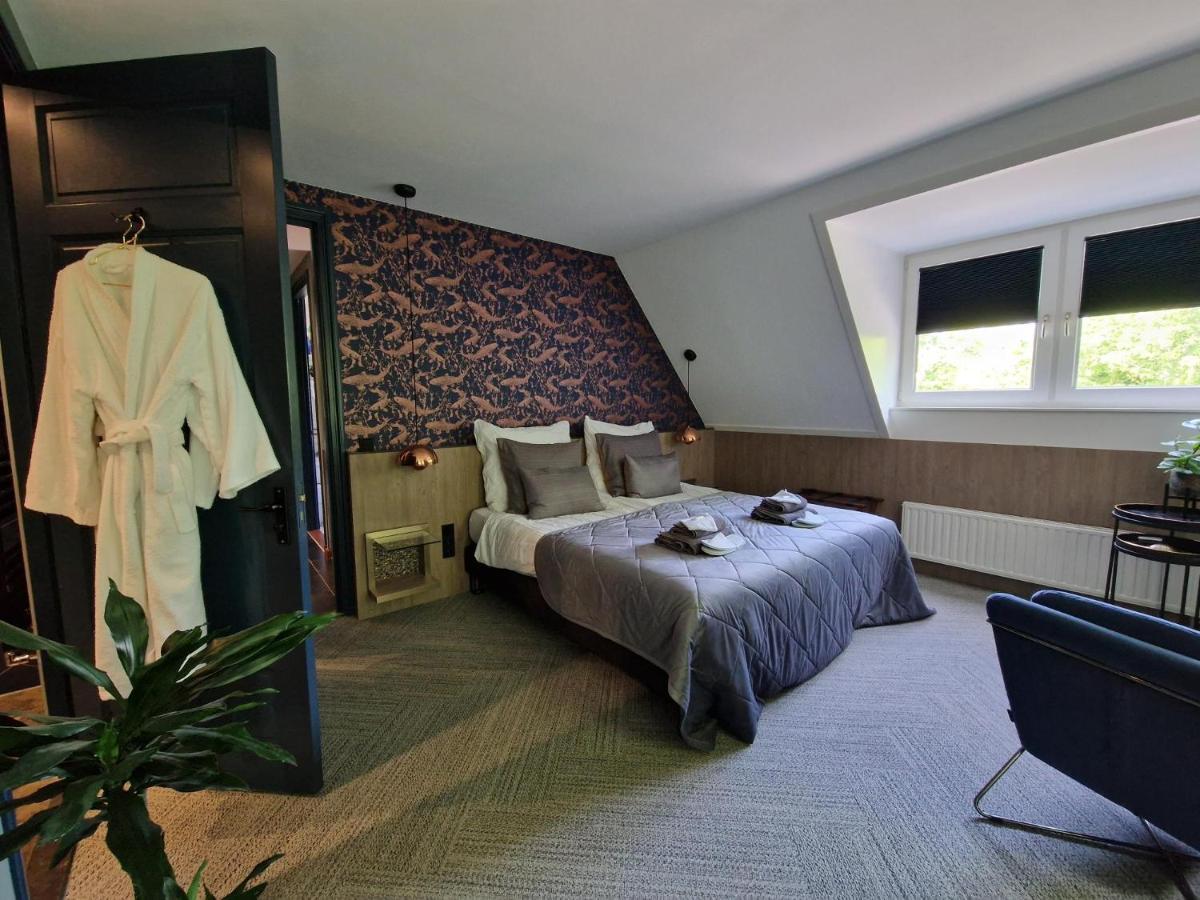 Het Pauwtje Bed & Breakfast Zoutelande Bagian luar foto